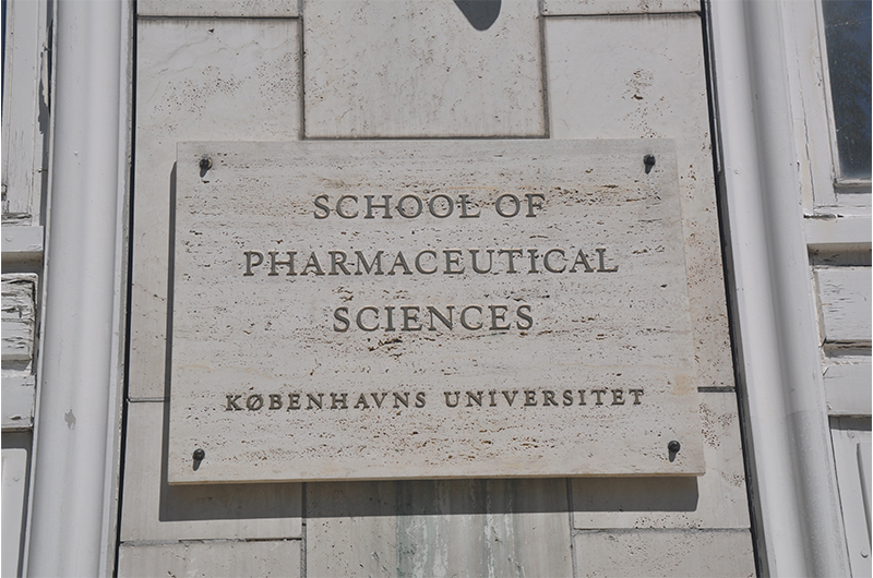 PharmaSchool entrance